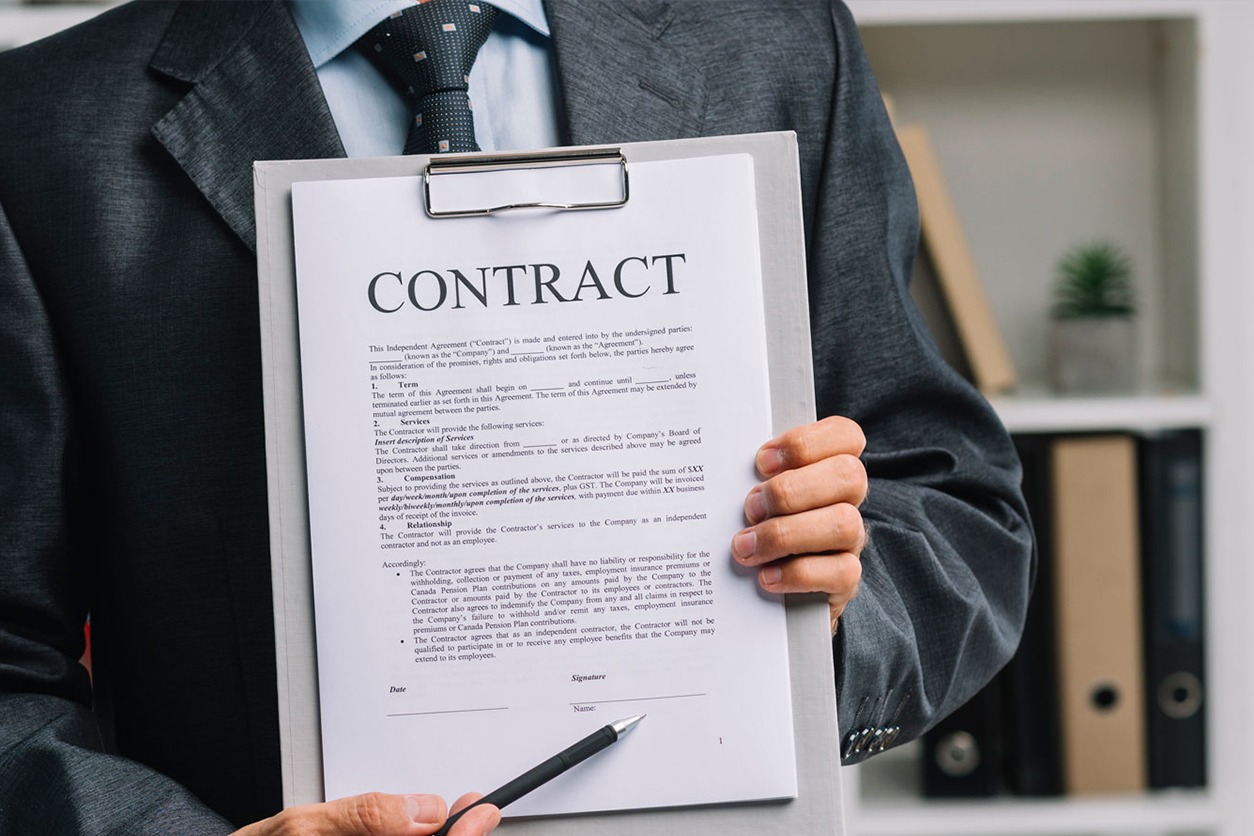 Top 10 Mistakes Businesses Make in Contract Review and How to Avoid Them in the UAE